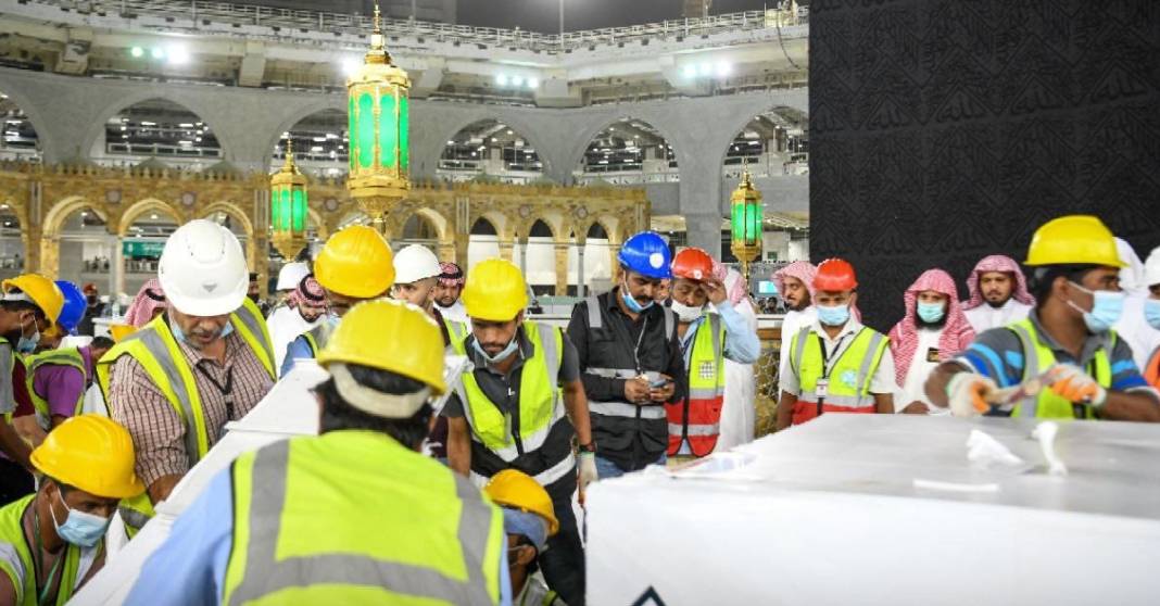 2.5 yılın ardından bir ilk: Kâbe'deki bariyerler kalktı 6